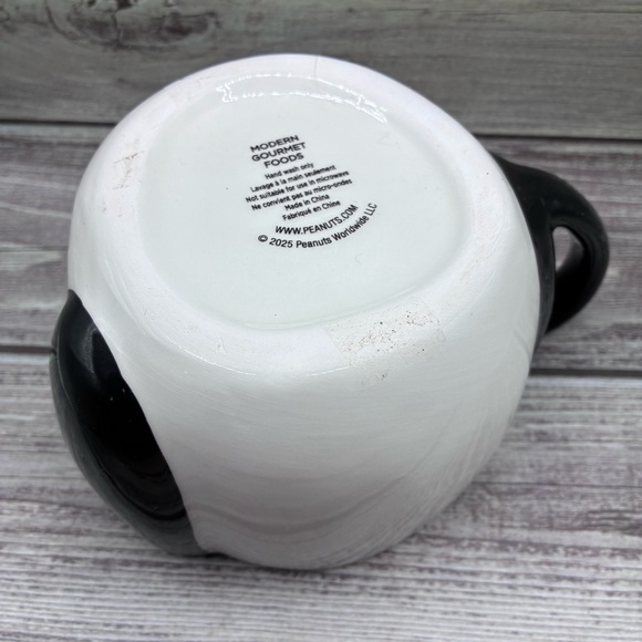 Snoopy Peanuts Mug - Picture 6 of 6